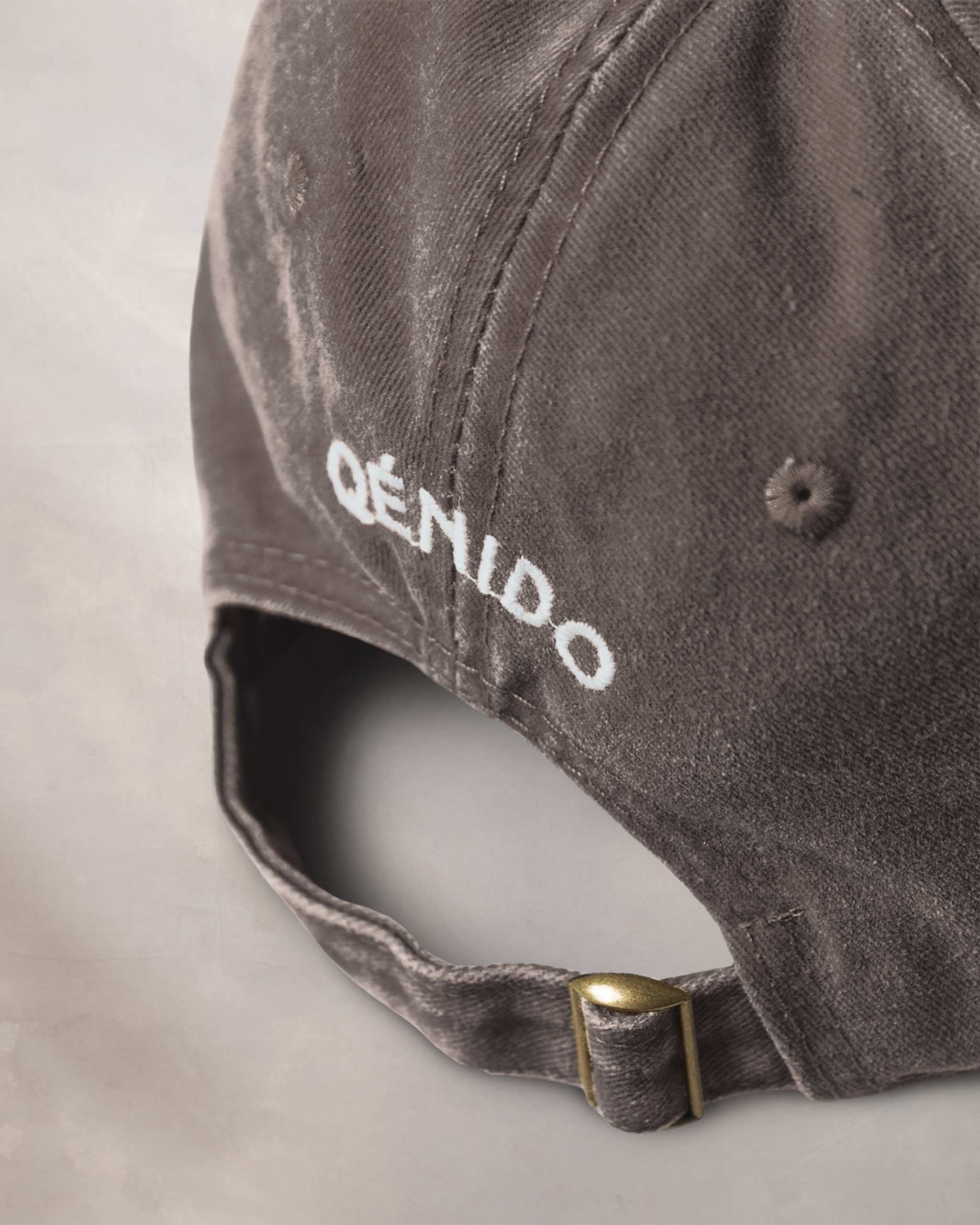 Gorra Marrón Qénido